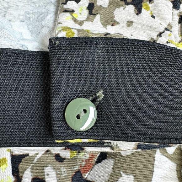 Lane Bryant Women Modernist Collection Stretch Floral Crop Pants Gray Size 26 - Picture 6 of 8